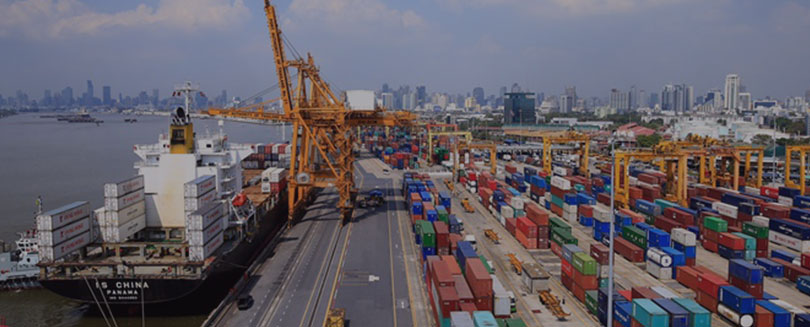 Truck and supply chain representing cross-border logistics from Mexico to the USA